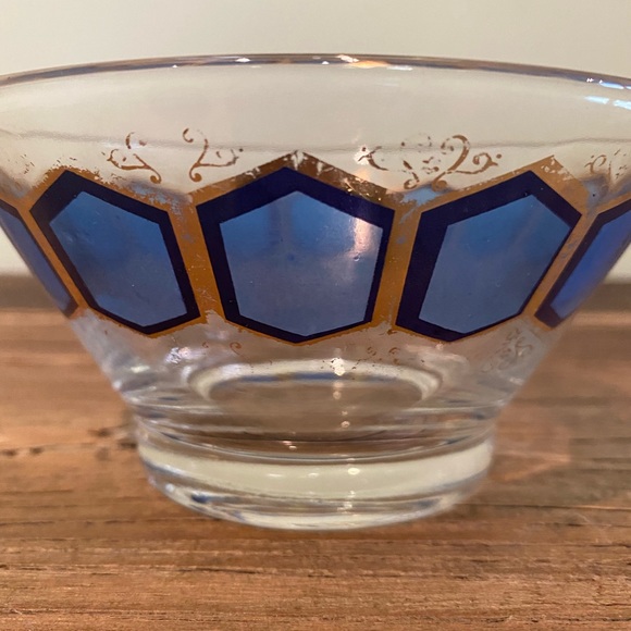 Vintage Washington Pasinski Blue Hexagon Bowl 
One Bowl - Picture 7 of 11